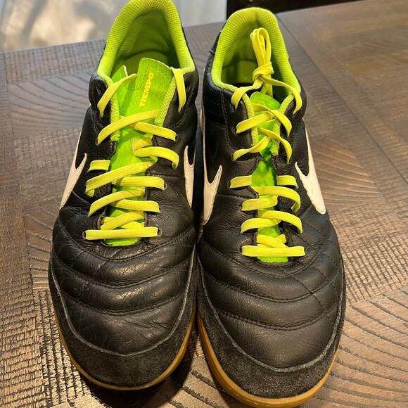 Nike tiempo natural soccer shoes black and green 10.5 men main image 9